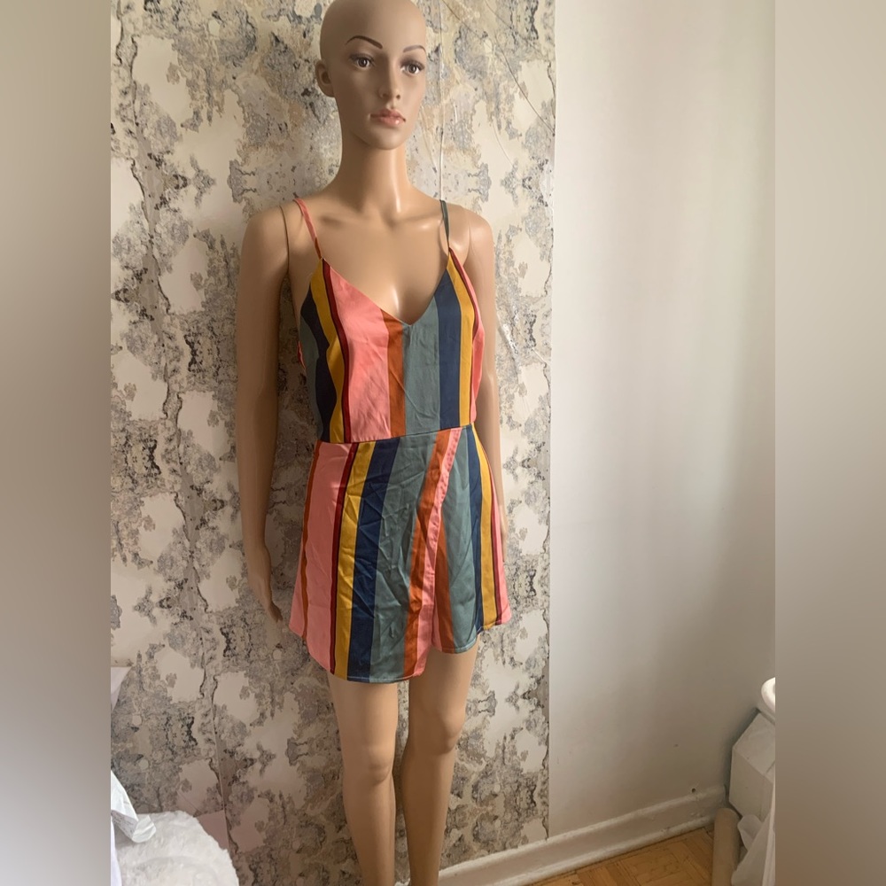 MULTICOLOURED STRIPPED ROMPER !